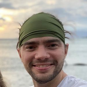 Meet your Posher, Adam